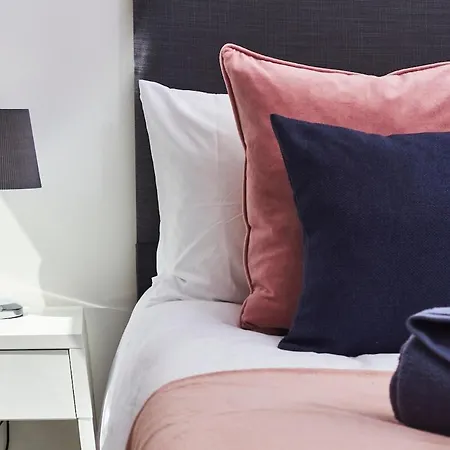 Chic Nyc In Super Leeds (West Yorkshire)